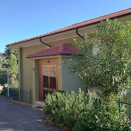 Lighthouse Apartamento San Lorenzo al Mare